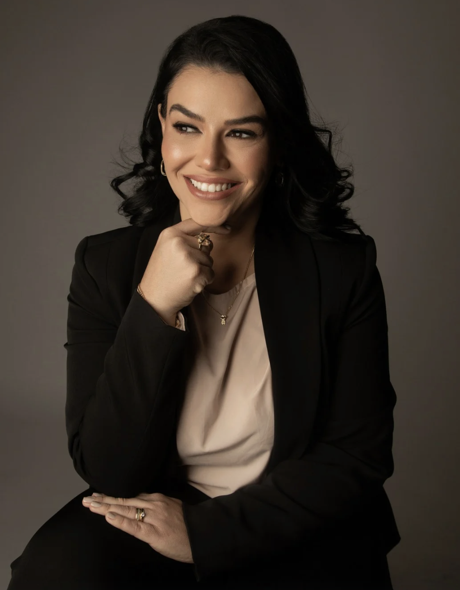 Dra. Lívia Pellegrino Maria